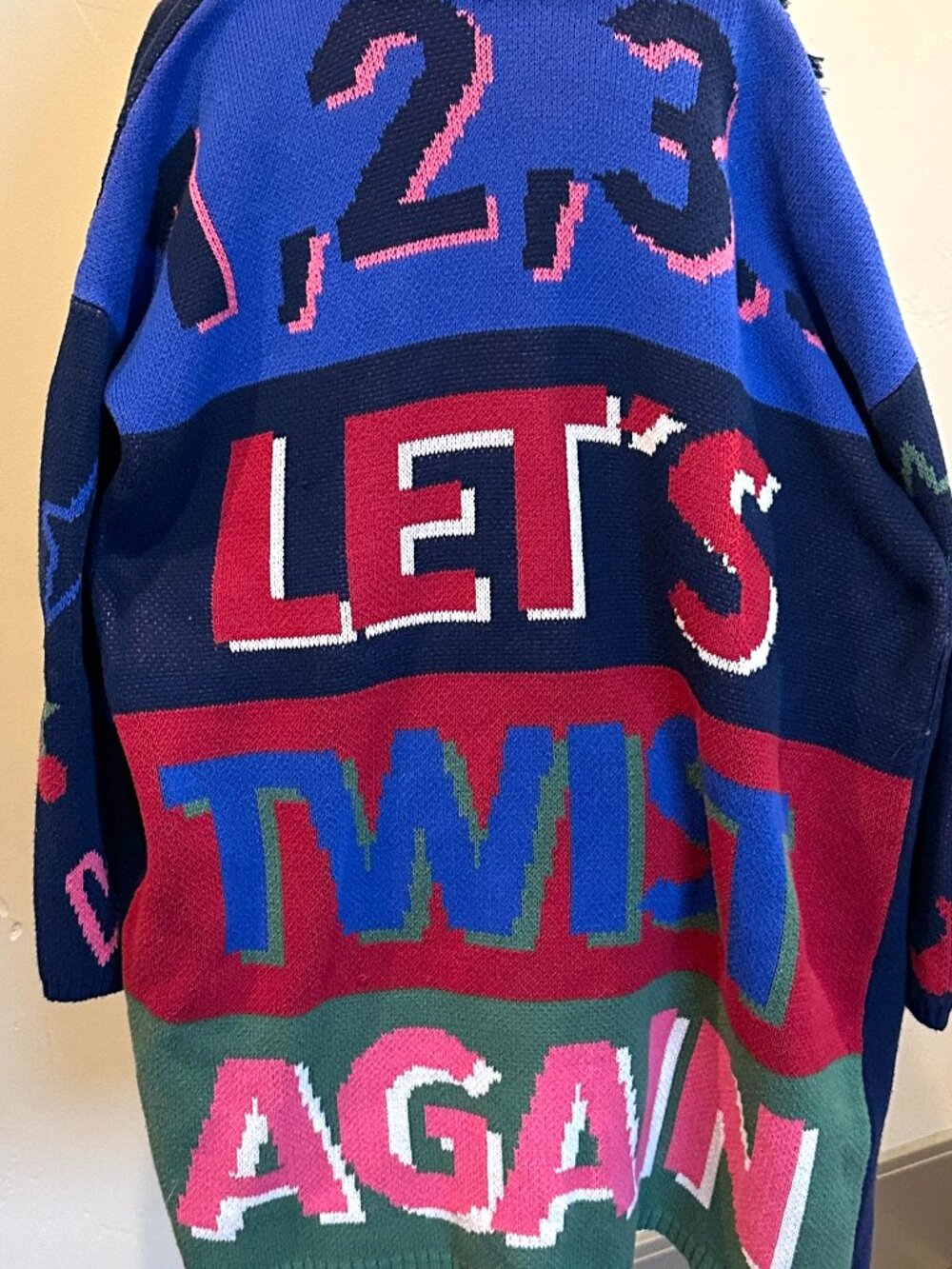 VILAGALLO " 1,2,3 LET'S TWIST AGAIN" CARDIGAN MEDIUM